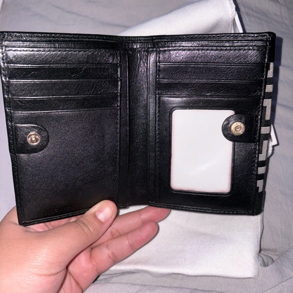 Givenchy Monochrome Key & Card Holder - Picture 3 of 3